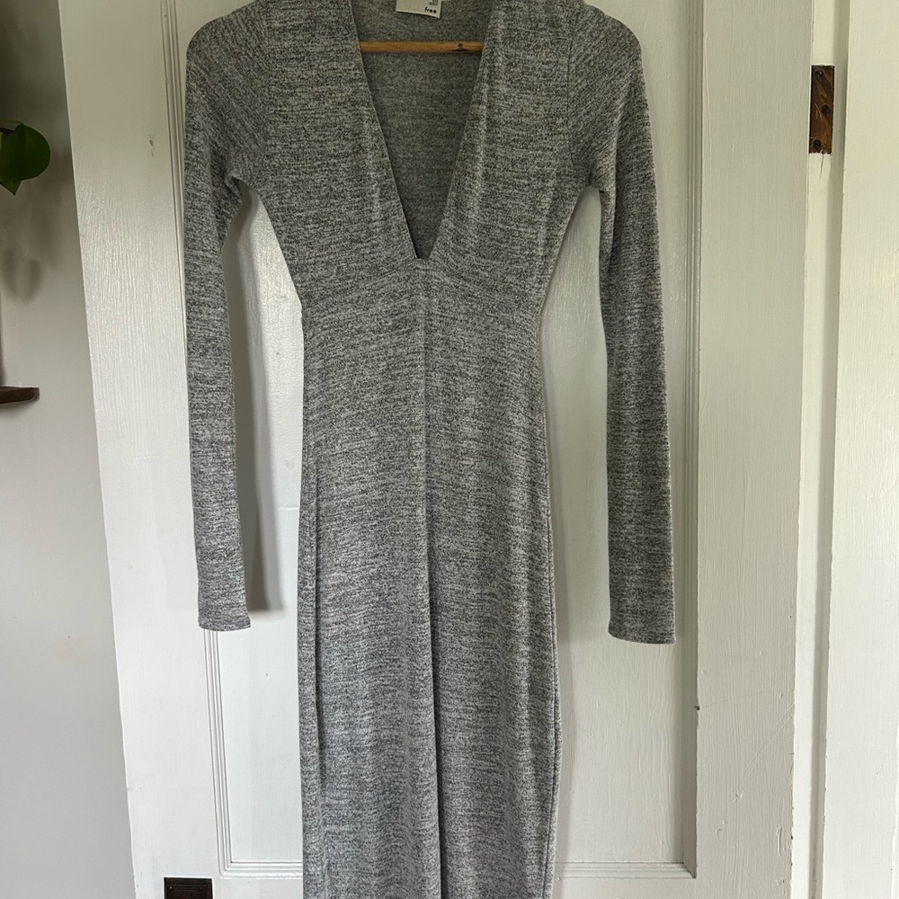 Wilfred Gray Long Sleeve Plunge Sweater Dress